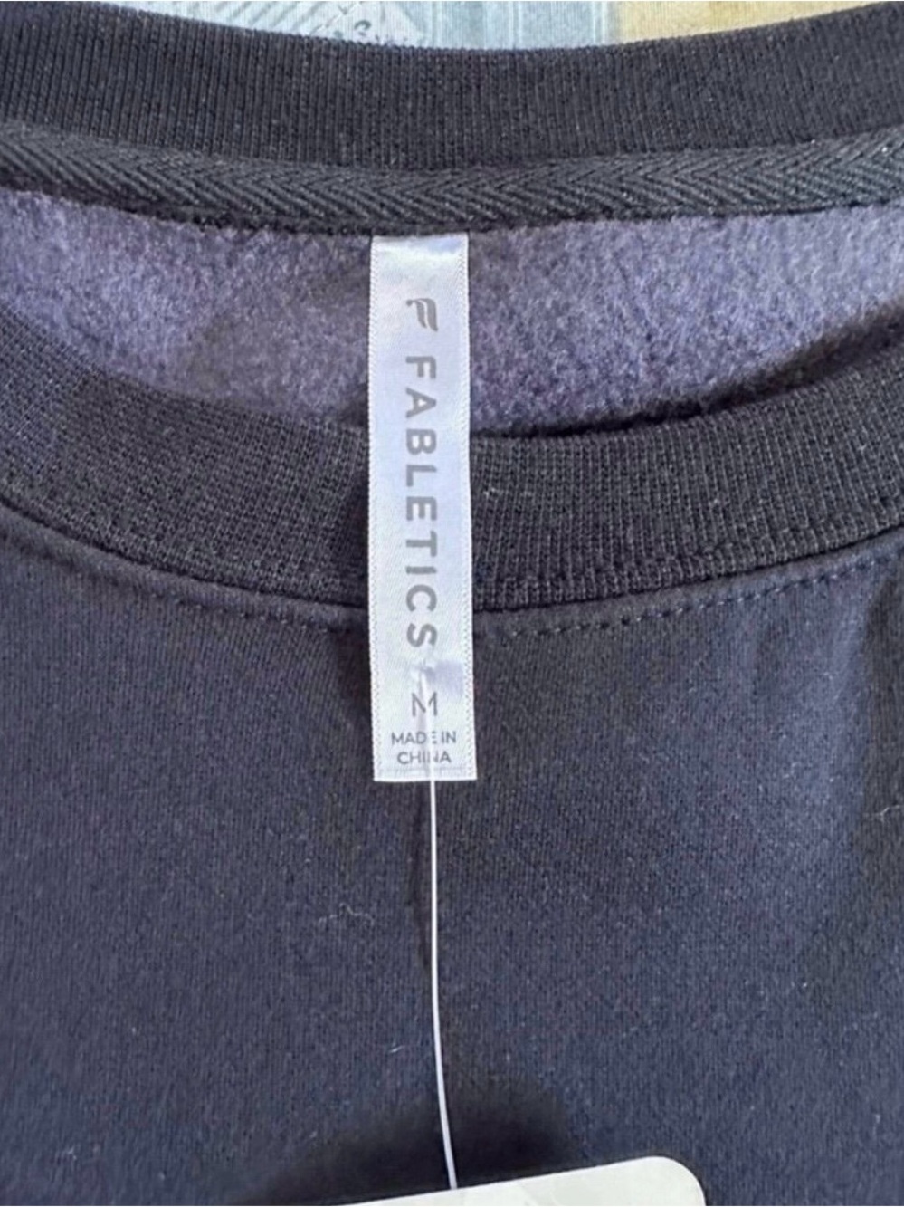 Fabletics Sweathsirt - Picture 3 of 3